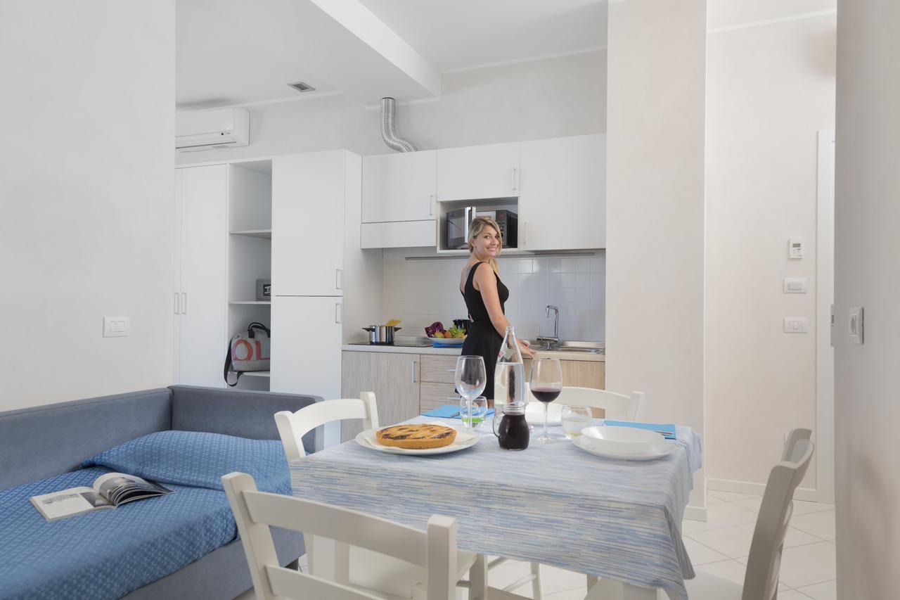 White Suite & Apartments Bellaria-Igea Marina Esterno foto