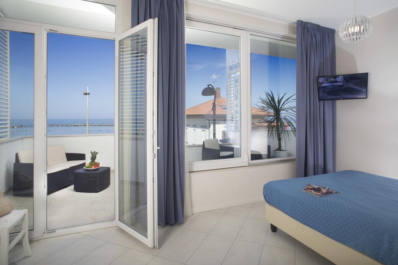 White Suite & Apartments Bellaria-Igea Marina Esterno foto