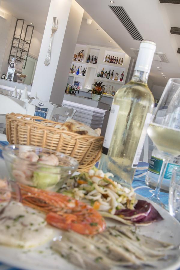 White Suite & Apartments Bellaria-Igea Marina Esterno foto