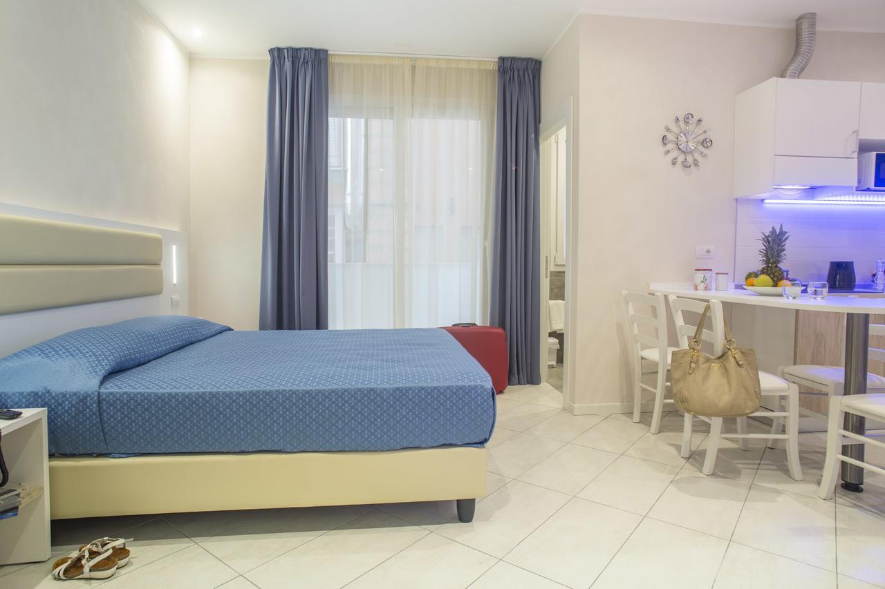 White Suite & Apartments Bellaria-Igea Marina Esterno foto