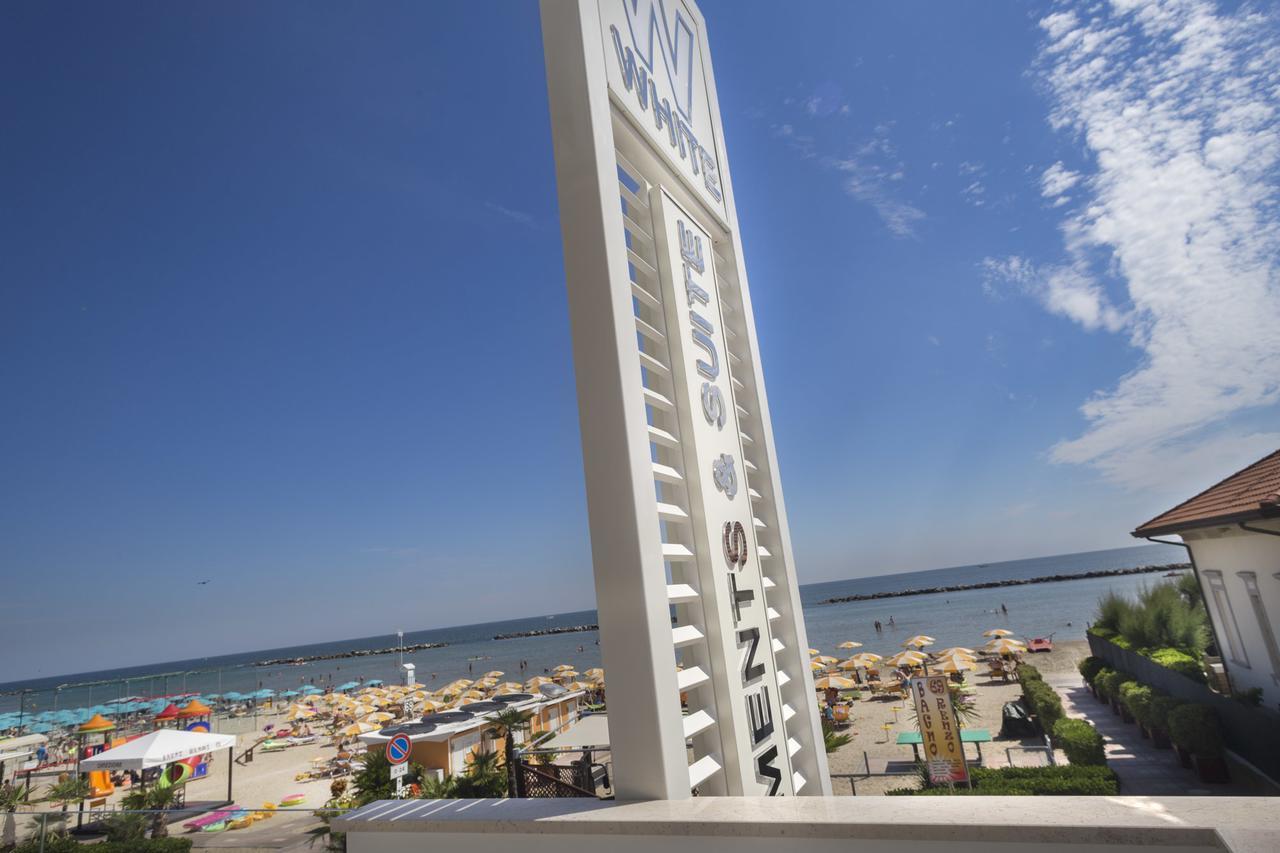White Suite & Apartments Bellaria-Igea Marina Esterno foto