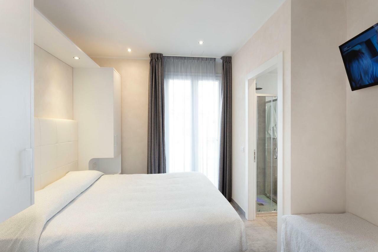 White Suite & Apartments Bellaria-Igea Marina Esterno foto